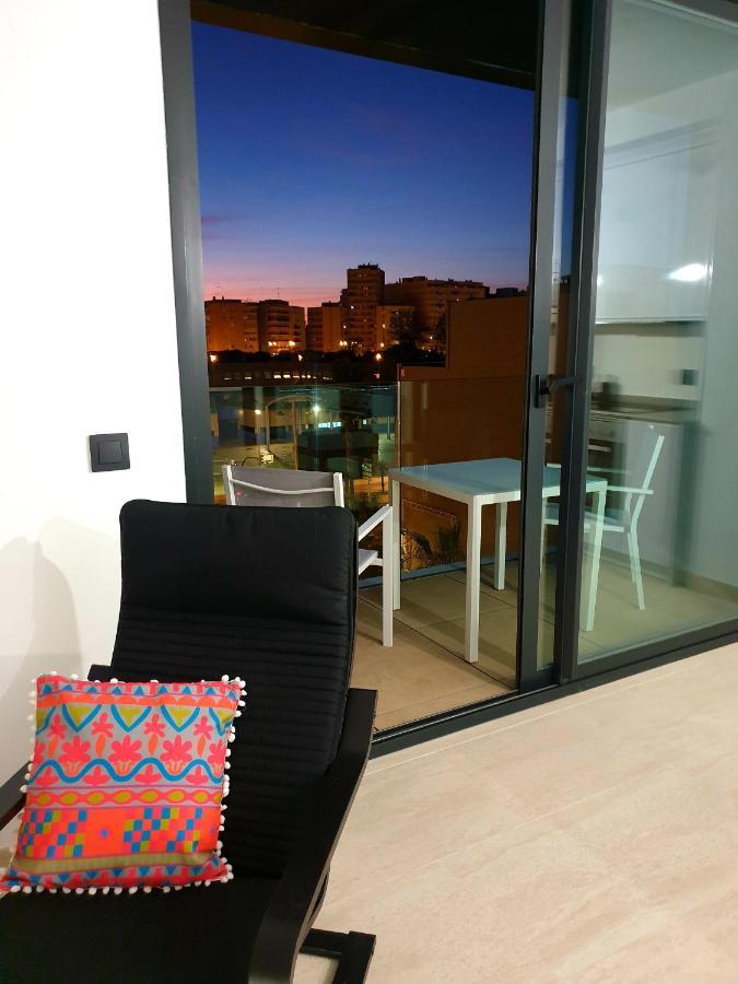 Lhome Cádis Exterior foto